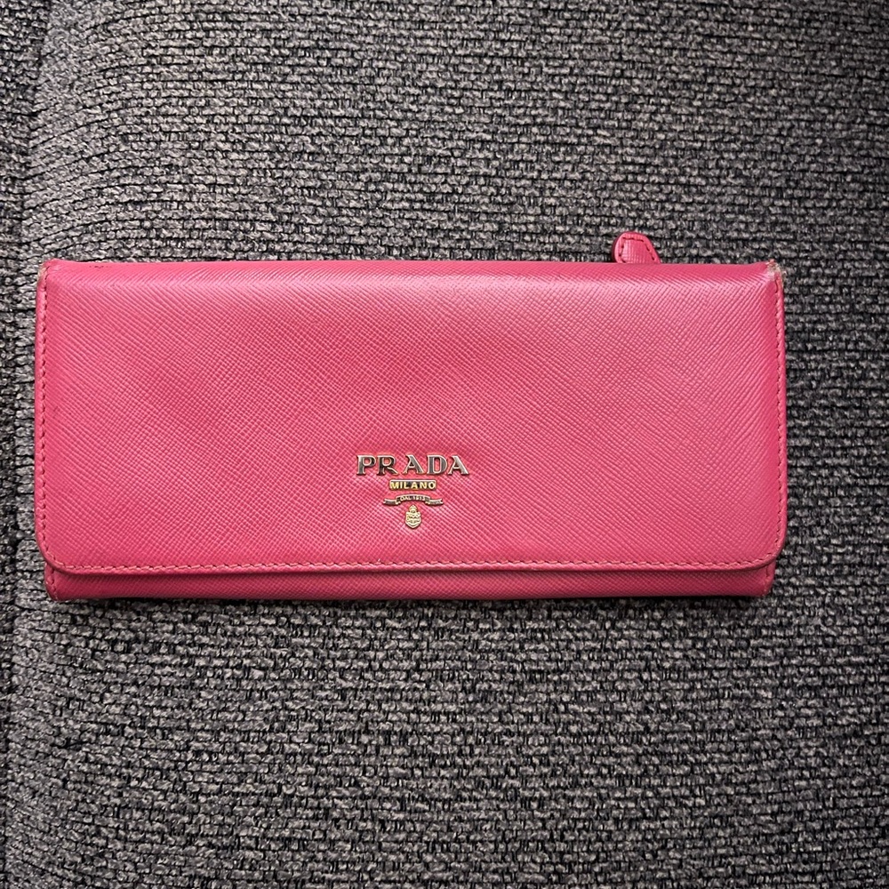 Prada pink saffiano leather wallet